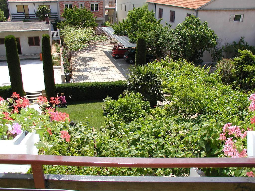 Rooms Vila Mautner Vodice Eksteriør bilde