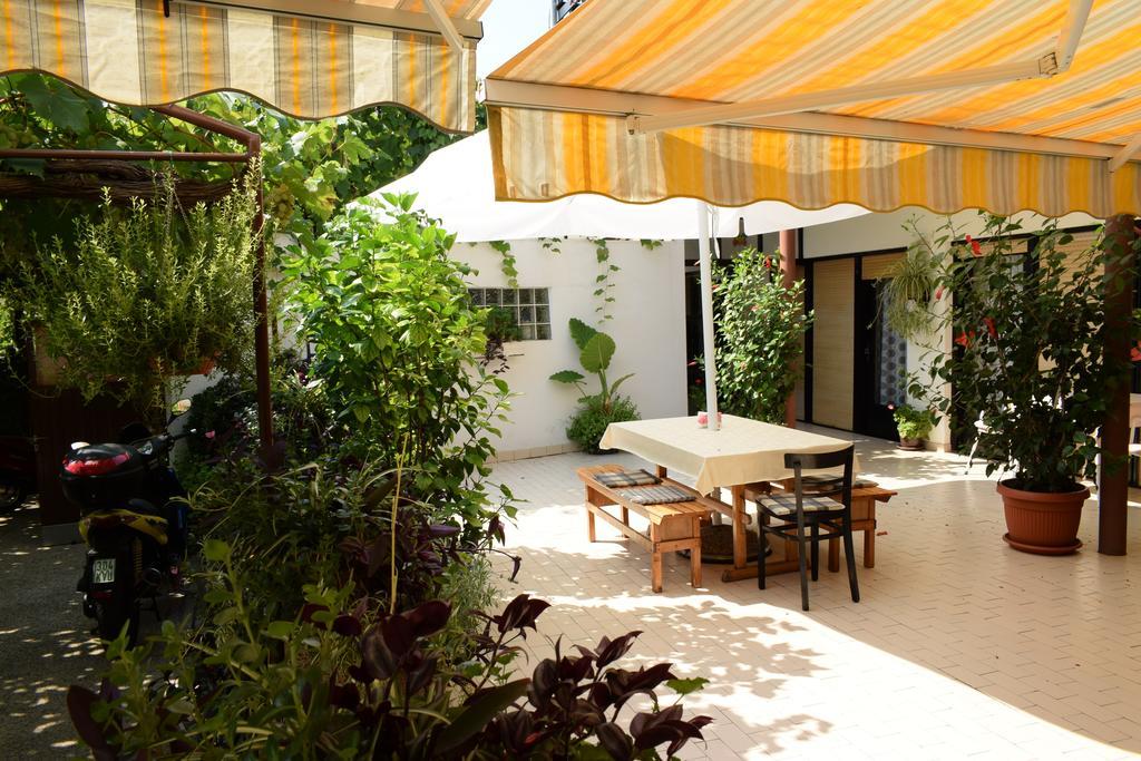 Rooms Vila Mautner Vodice Eksteriør bilde